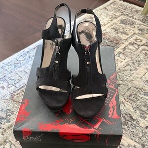 Carlos Santana Black Suede T-Strap Wedge Sandals with Front Zipper